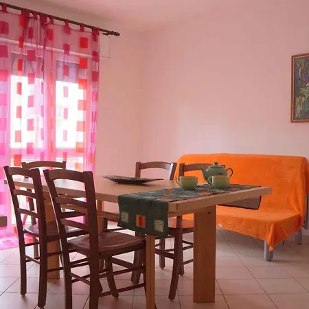 In 25084 Apartment *